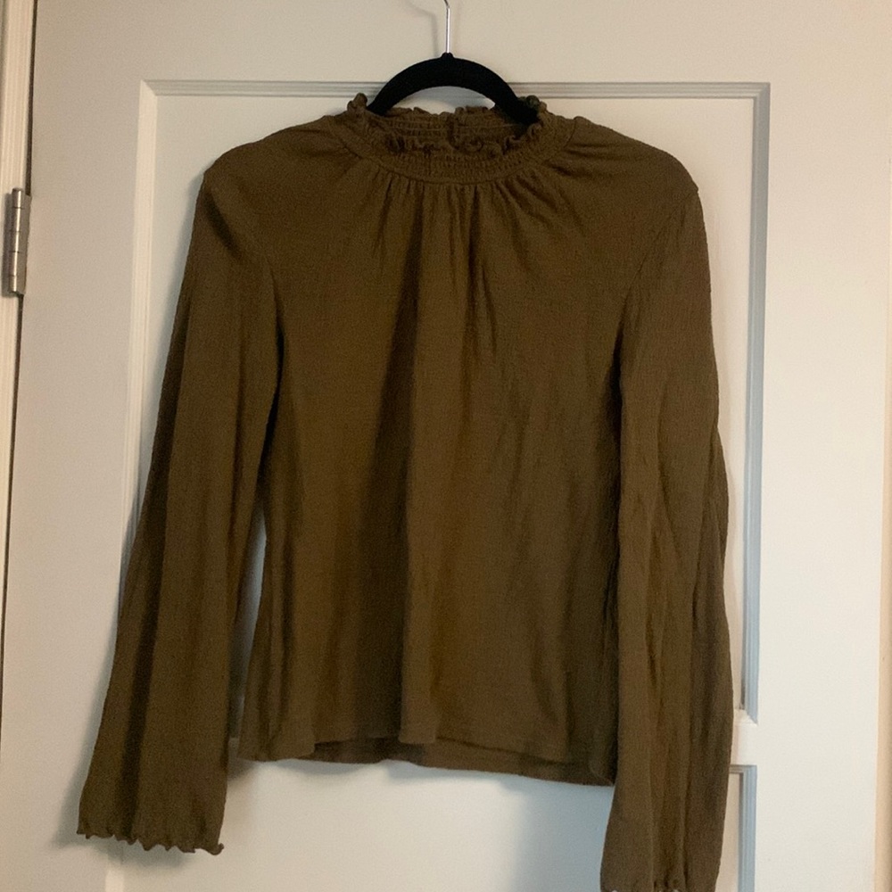 Madewell- Texture and Thread mock turtleneck. Olive color